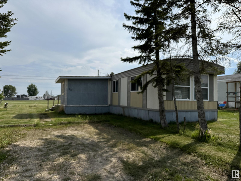 321 49301 RR 80 Drayton Valley, Alberta Houses for Sale St. Albert