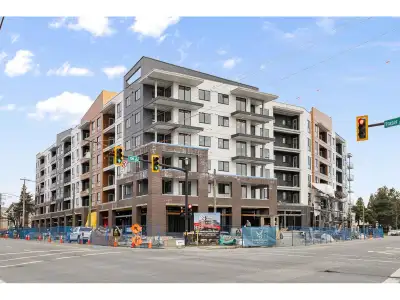 Three units available all on the top floor featuring 1 bedroom plus flex, aprox. 600 square feet plu...
