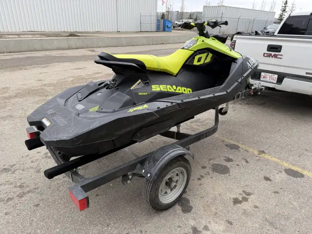 2023 SEADOO SPARK TRIXX 3UP (FINANCING AVAILABLE) in Personal Watercraft in Strathcona County - Image 7
