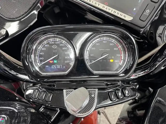 2015 Harley Davidson CVO Road Glide Ultra Touring - V6872 - -No  in Sport Touring in Markham / York Region - Image 17