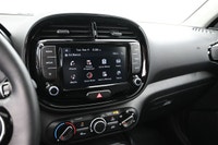 Kiaâ€™s fuel consumption estimates are 8.5/7.0 L/100 km (city/highway) EX adds 16-inch alloys, LED d... (image 5)