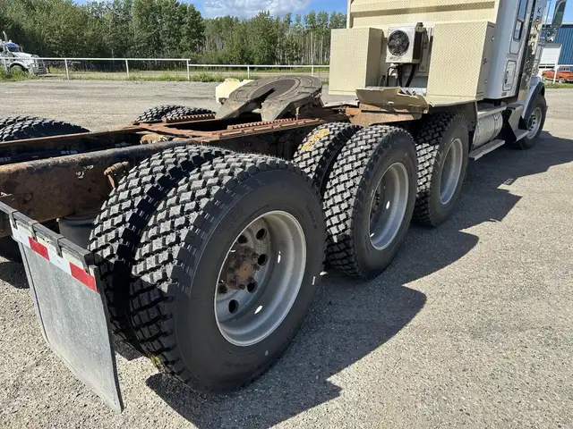 2013 KENWORTH T800 in Heavy Trucks in Saskatoon - Image 36