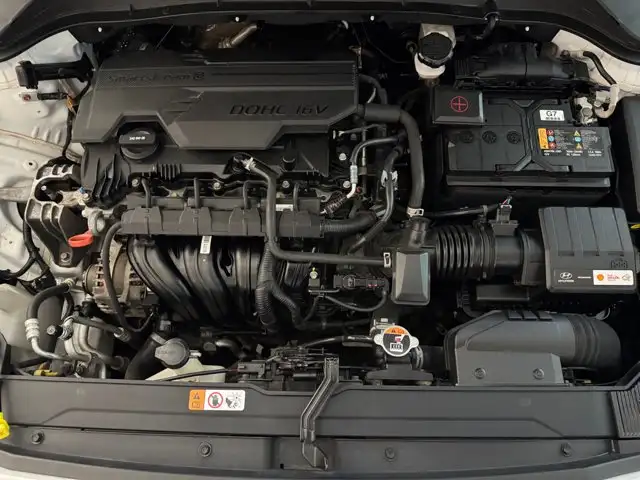 2022 Hyundai Kona Preferred | AWD | Heated Seats | Lane Keeping in Cars & Trucks in Edmonton - Image 9