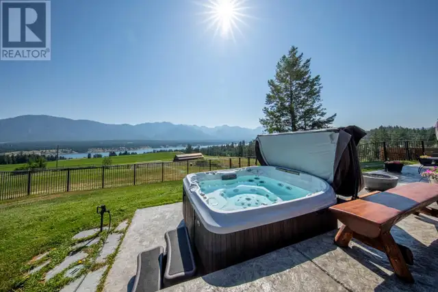 2175 WESTSIDE Road Invermere, British Columbia in Houses for Sale in Revelstoke - Image 21