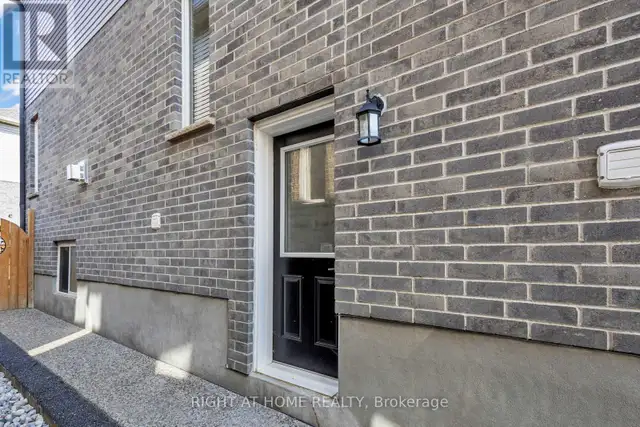 321 CARRIAGE WAY Waterloo, Ontario in Houses for Sale in Kitchener / Waterloo - Image 36
