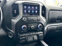 * Monochromatic exterior with body-colour bumpers/door handles, black grille, 20-inch black alloy wh... (image 9)