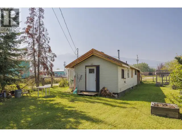 861 2ND AVENUE McBride, British Columbia in Houses for Sale in Quesnel - Image 3