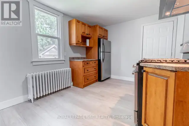 29 ERIE STREET Port Colborne (Main Street), Ontario in Houses for Sale in St. Catharines - Image 37