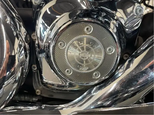 2009 Harley-Davidson Street Glide CANADIAN HARLEY/LOW KM/SERVICE in Sport Touring in North Bay - Image 21