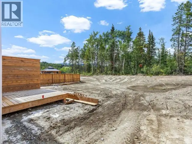 B-10 FLORA AVENUE Whitehorse, Yukon in Houses for Sale in Whitehorse - Image 7
