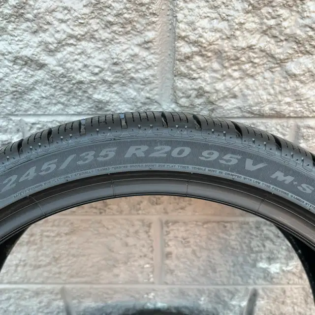 (98%) 2x 245/35R20 & 2x 275/30R20 Pirelli RF Winters in Tires & Rims in City of Toronto - Image 10