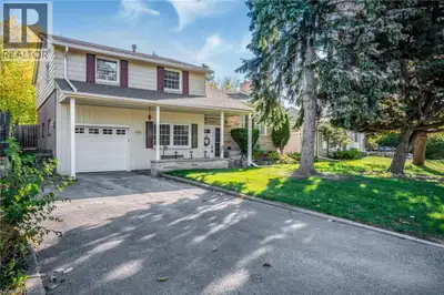 Wonderful sought after detached home in the Millpond neighbourhood of Richmond Hill! The home is sit...