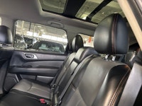 **SUMMER SPECIAL!** ROCK CREEK EDITION, FEATURING : 7 PASSENGER SEATING, ROOF RACK, DUAL SUNROOF, BL... (image 6)
