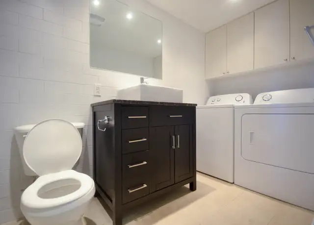 GRAND 4  1/2 in Long Term Rentals in City of Montréal - Image 3