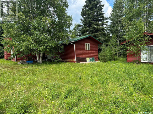 Titled Cabin on Rainy Island Lac La Ronge, Saskatchewan in Houses for Sale in La Ronge - Image 4