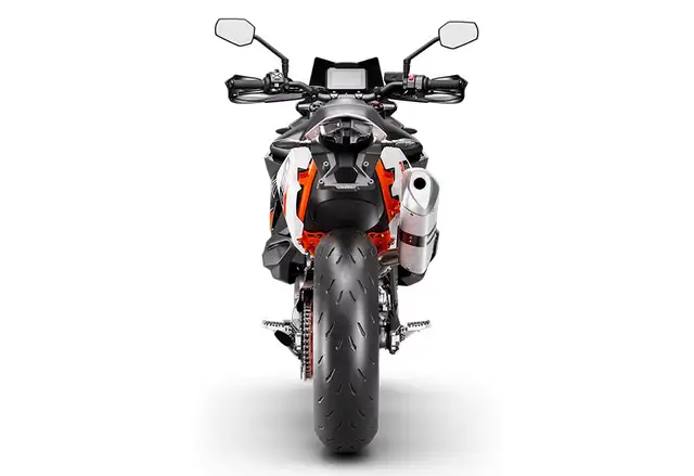 2024 KTM 890 SMT in Street, Cruisers & Choppers in Vancouver - Image 7