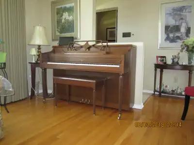 BELL APARTMENT SIZE PIANO REASON SELLING DOWNSIZING. MEASUREMENTS: 24" W X 39-1/2" H x 57" long