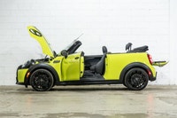 Francais: * Ligne Premier 2.0 (S Convertible) * Volant chauffant * Coquilles pour rétroviseurs noirs... (image 5)