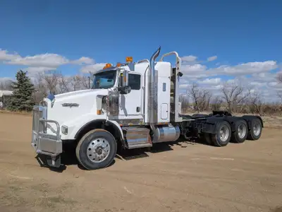 2007 KENWORTH T800 6X4 TRI DRIVE SLEEPER TRUCK TRACTOR - Caterpillar C15 Acert 15.2L 6 Cylinder 485...