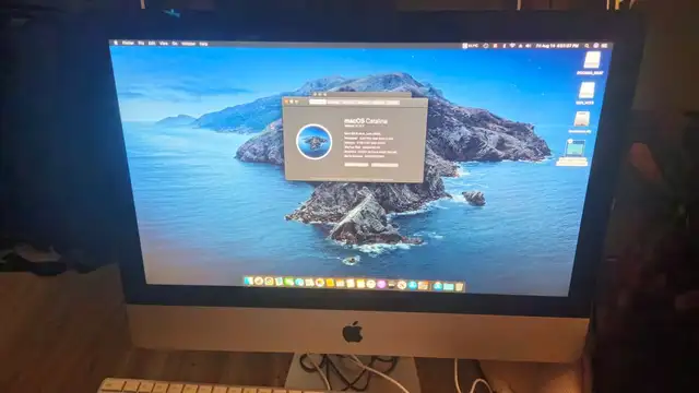 Apple iMac 2009 21.5-Inch in Desktop Computers in Markham / York Region - Image 2