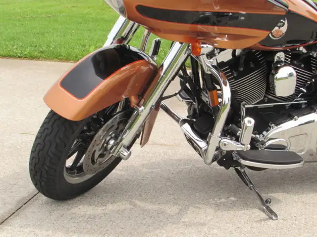 2008 Harley-Davidson FLTR Road Glide Low 49,000 KM Heated Grips, in Powerboats & Motorboats in Leamington - Image 18