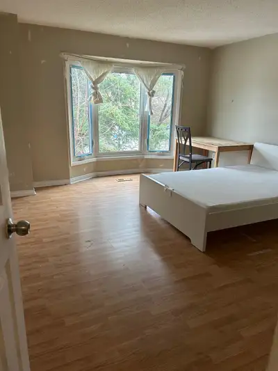 Prime Location – UTSC & Centennial College Rooms for Rent (All Inclusive!) Located inside the Univer...