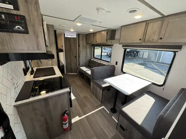 2026 ,Sun Lite,Sunset Park RV 25DB LTD in Travel Trailers & Campers in Kamloops - Image 5