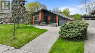 Discover this absolutely stunning bungalow in the highly sought - after Applewood Heights with a gor...