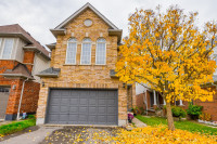 ✨GORGEOUS 4 BEDROOM  HOME WITH WALKOUT BSMT SEP ENTRANCE!
