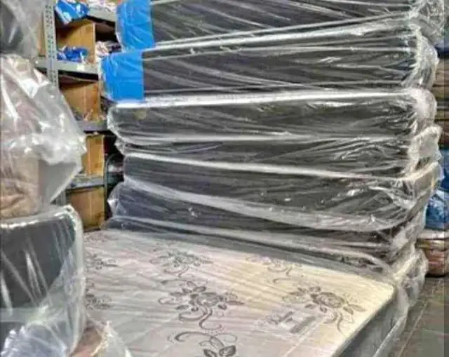 MATTRESS / MATTRESS CLEARANCE / TWIN SIZE / PLATFORM BED62863732425091123