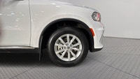 If you are looking for an entry into full-size 7-passenger utility with athletic muscle truck stylin... (image 8)