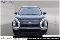 2023 Mitsubishi Outlander PHEV ES Experience the Mitsubishi Outlander PHEV ES with only 41088 km on... (image 1)