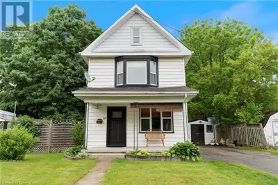 Step inside 17 Bertha Street, located in the charming town of Simcoe. This inviting 2-storey home ha...