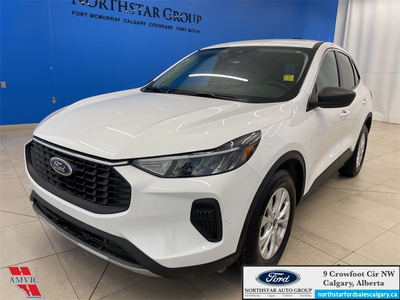 Low Mileage, Apple CarPlay, Android Auto, Power Liftgate, Blind Spot Detection, Lane Keep Assist! As...