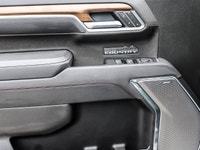Experience the elegance and capability of the 2026 Chevrolet Silverado 1500 High Country, finished i... (image 7)