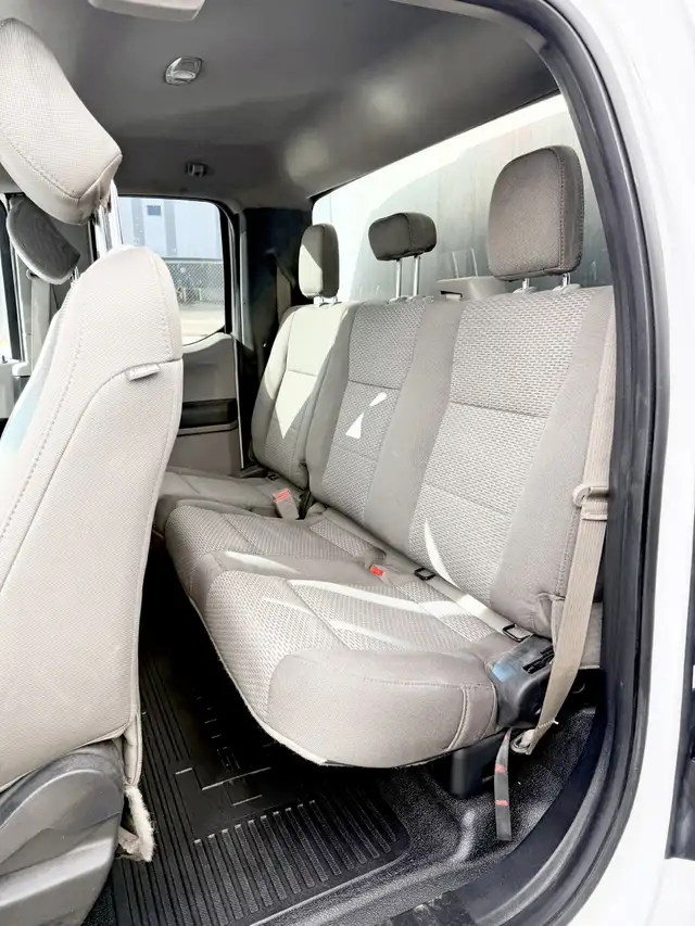2019 FORD F-550 XLT EXTENDED CAB 4X4 DIESEL ALUMINIUM CHIP TRUCK in Heavy Trucks in Calgary - Image 6