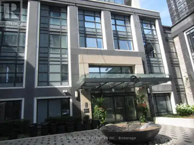 Beautiful south-facing unit with a Balcony and spectacular views. 9 FT. Ceilings, parking, and locke...