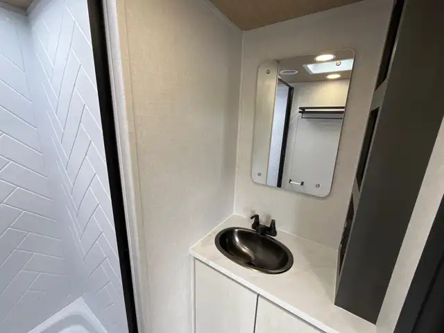 2026 Forest River VIBE in Travel Trailers & Campers in Terrace - Image 14
