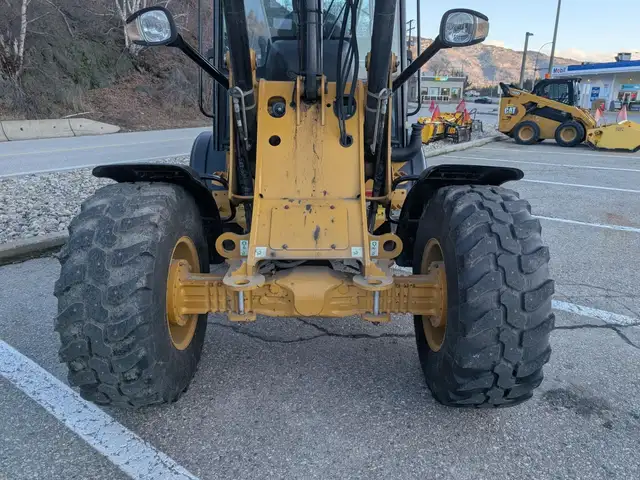 2020 CATERPILLAR 908M in Heavy Equipment in Edmonton - Image 15