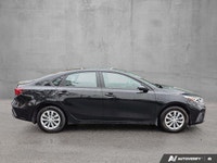 Former Daily Rental This Forte comes with; Traction Control, Driver Vanity Mirror, Back-Up Camera, P... (image 6)