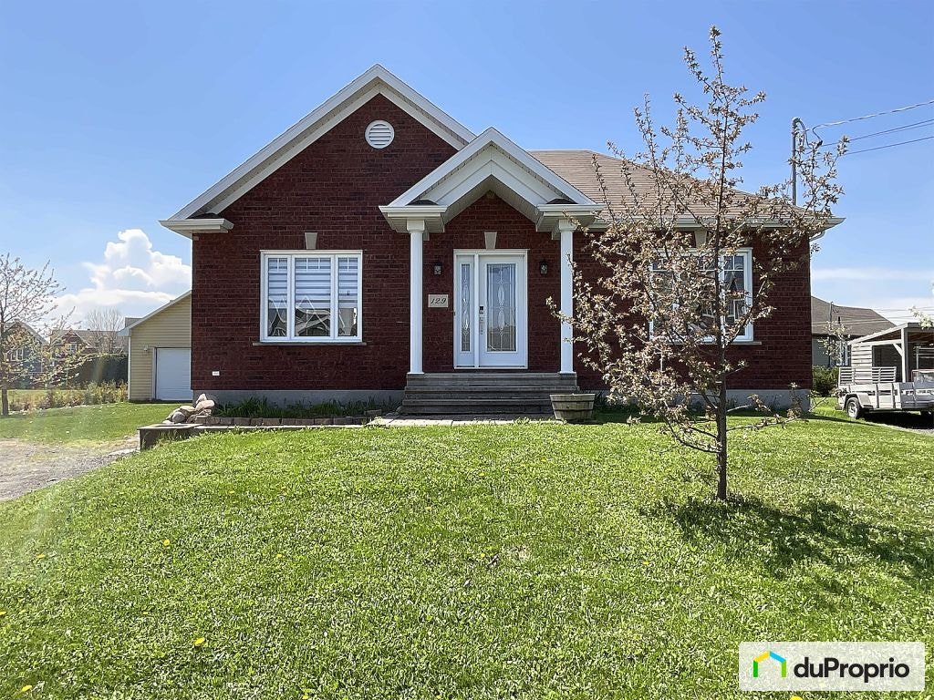 $405,000 - Bungalow for sale in Laurier-Station — photo 1
