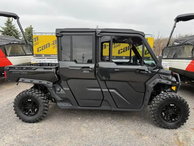 2025 Can-Am DEFENDER MAX LONE STAR CAB HD10 in ATVs in Muskoka - Image 4