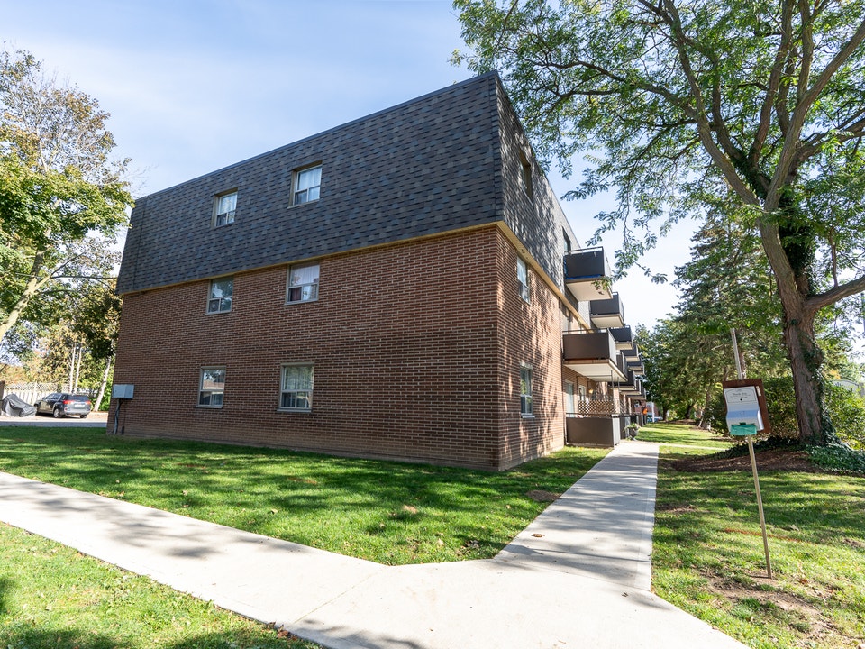 Lisgar Avenue Apartments - 1 Bedroom Apartment for Rent - Tillso 3