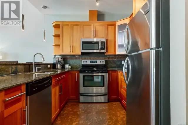 906D 181 Beachside Dr Parksville, British Columbia63235527860099124