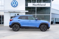 Navigate with confidence and exceptional comfort in this near-new 2024 Chevrolet Trailblazer LT Spor... (image 2)