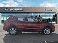 This 2023 Nissan Qashqai SV AWD is a stylish, efficient, and practical compact SUV built for confide... (image 5)