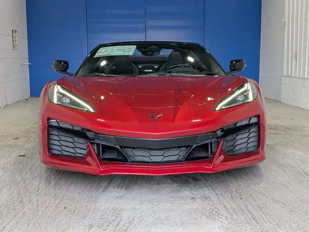 2025 Chevrolet Corvette E-Ray 3LZ- 6.2L V8 - 2.5 Sec 0-60 in Cars & Trucks in Barrie - Image 7