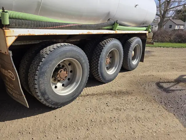 2015 KENWORTH T800 in Heavy Trucks in Kamloops - Image 36