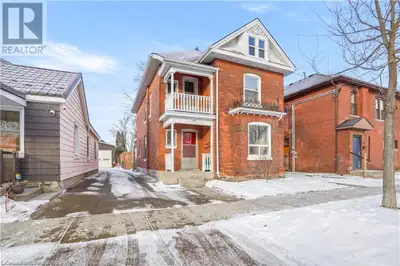 Welcome to this beautifully updated main floor 2-bedroom, 1-bathroom home in the heart of Brantford!...