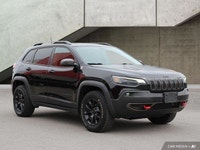 Come see this 2021 Jeep Cherokee Trailhawk Elite before someone takes it home! This Cherokee Trailha... (image 6)